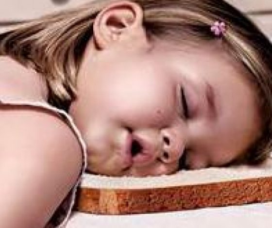 Топ-25 самых необычных поз для сна