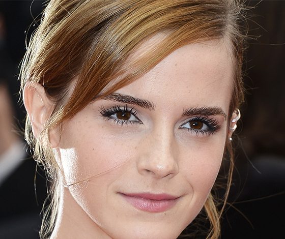 Студентов Оксфорда штрафуют из-за Эммы Уотсон