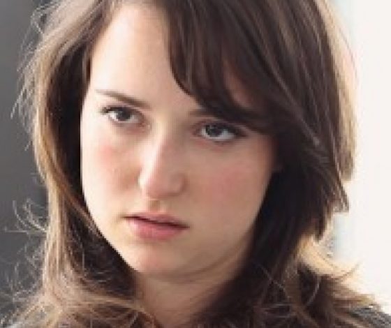 Девушки, учитесь улыбаться!