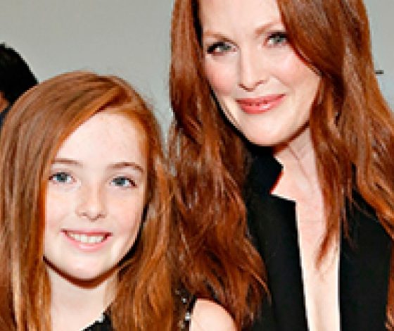 Девочка созрела: дочь Джулианны Мур