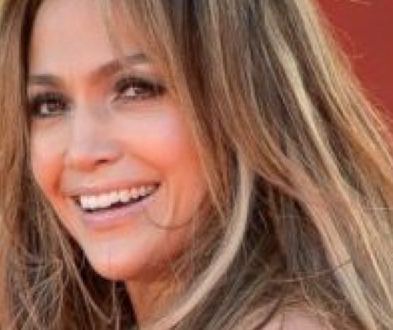 Как воспитывает своих детей Дженнифер Лопес