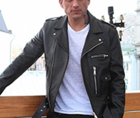 Влад Топалов женится