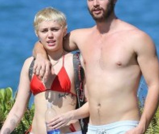 Майли Сайрус и Патрик Шварценеггер отдохнули на Гавайях