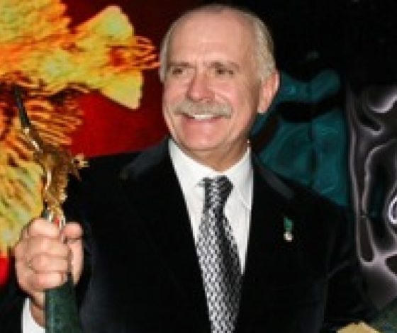 «Солнечный удар» Никиты Михалкова получил премию «Золотой орел» как лучший фильм года