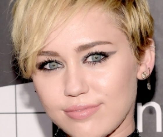 Майли Сайрус рассталась с Патриком Шварценеггером. Детали