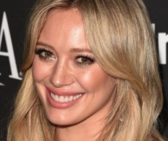 Хилари Дафф шокировала новым цветом волос