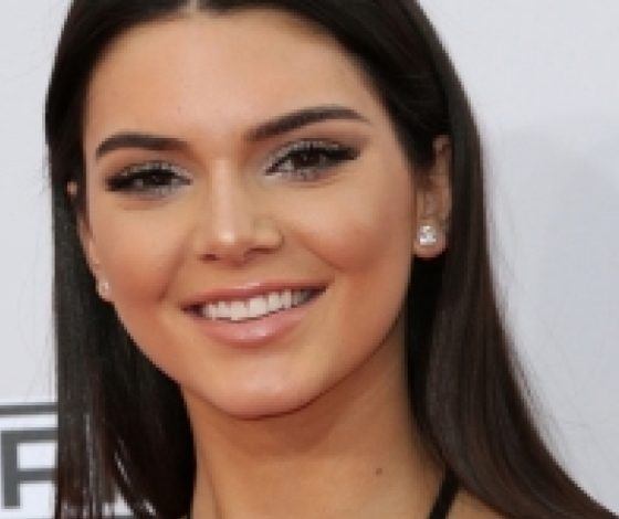 С кем встречается Кендалл Дженнер