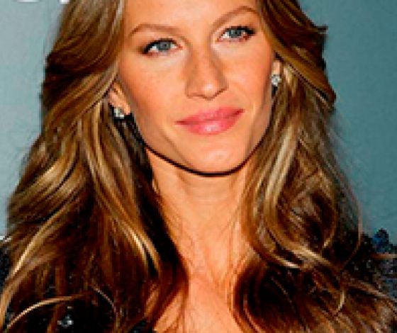 Топ-30 ярких образов Жизель Бюндхен