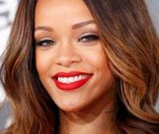 В сети появилась новая песня Рианны