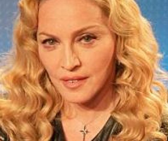 Как Мадонна привлекает внимание к своему новому альбому