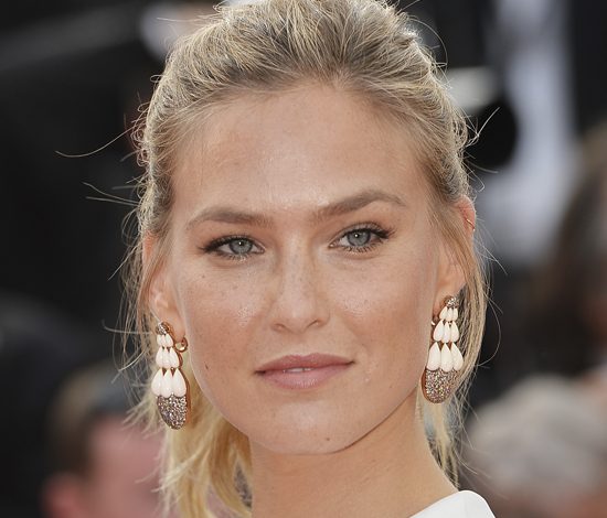 Первые фото беременной Бар Рафаэли