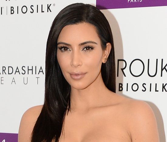 Ким Кардашьян вновь разделась догола