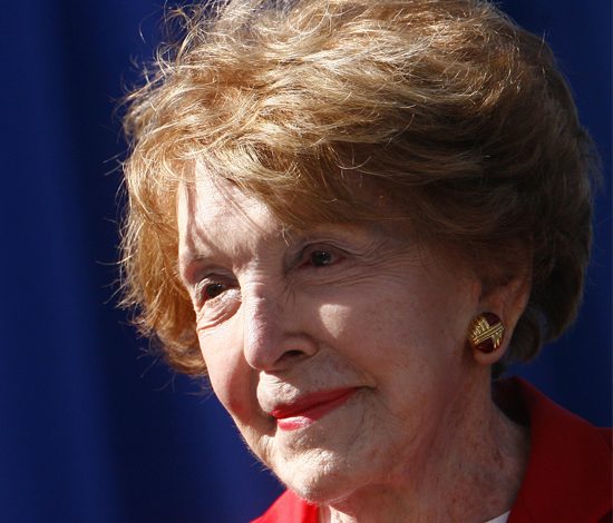 Скончалась вдова бывшего президента США Нэнси Рейган