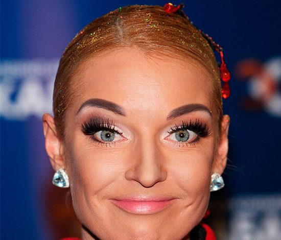 Ошибки в макияже звезд. Не пытайся повторить!