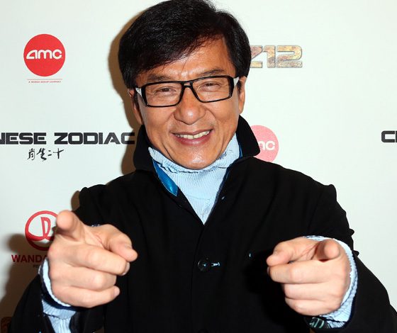 Азиаты пытаются различить западных звезд