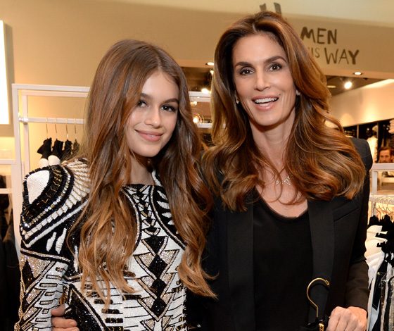 Синди Кроуфорд и ее дочь на обложке Vogue