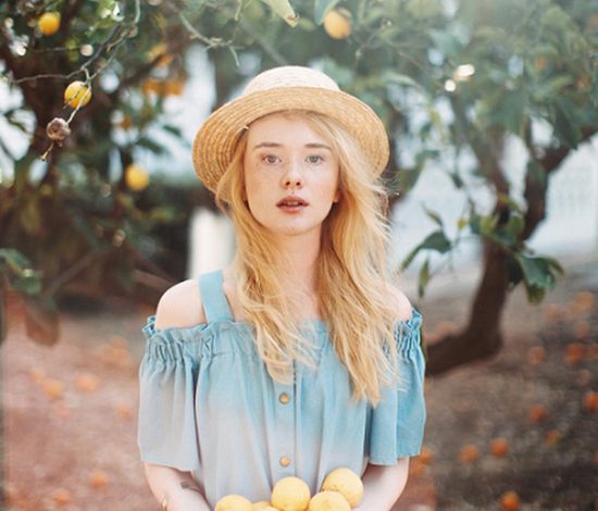 На них нужно подписаться: путешественница с внешностью модели