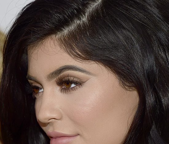 Кайли Дженнер сфотографировалась без макияжа! Милашка!