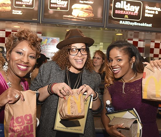 Открыли «Макдональдс будущего». Там безлимитная картошка!