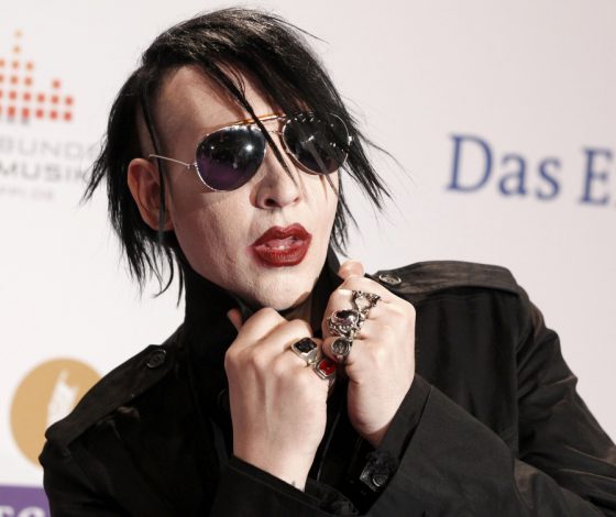 Мэрилин Мэнсон подал в суд на актрису Эван Рэйчел Вуд, которая обвинила его в изнасиловании