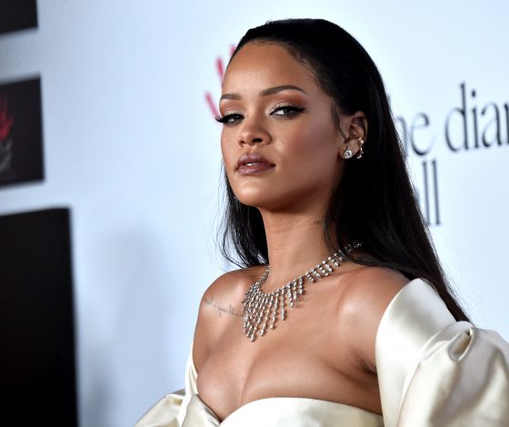 У Рианны тоже есть целлюлит! Смотри фото