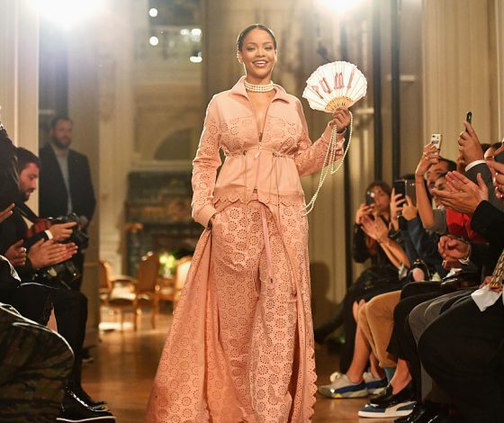 Рианна покорила Париж