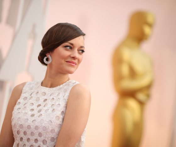 Марион Котийяр призналась в беременности и прокомментировала развод Джоли и Питта