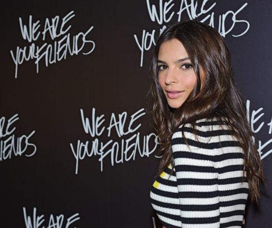 Эмили Ратажковски рассказала, почему не носит белье