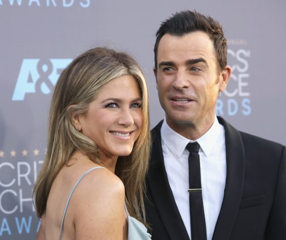 Почему Дженнифер Энистон скандалит с мужем?