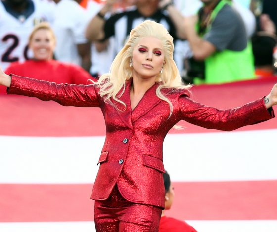 Нет, к ней не вернулся Тейлор Кинни, но Леди Гага счастлива! Узнай, почему