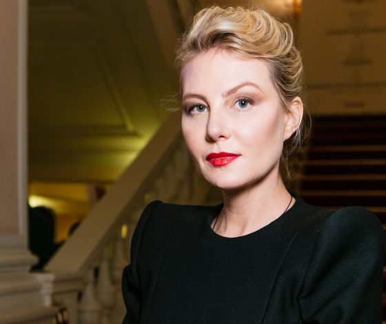 Ксения Собчак, Константин Богомолов, Софья Эрнст и другие на дне рождения Ренаты Литвиновой