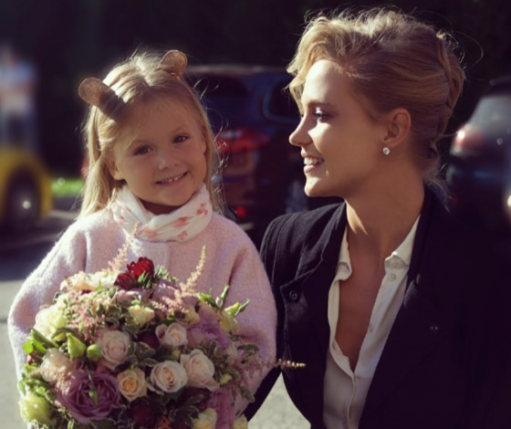 Снова в школу: звезды и их дети на торжественной линейке