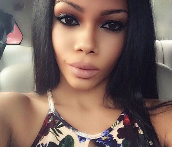 Девушка покорила Instagram своими бедрами