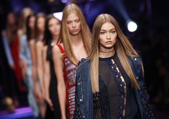 Неделя моды в Милане: лучшие образы показов третьего дня