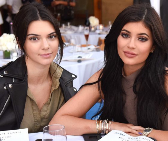 Сестёр Дженнер засмеяли в Twitter