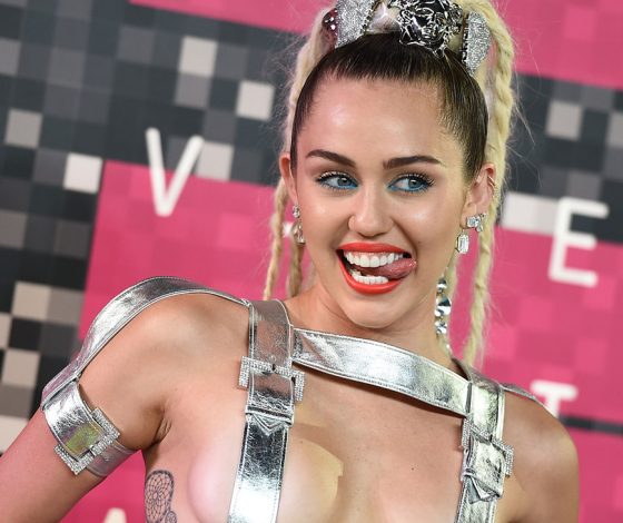 Майли Сайрус оскорбила Мэрайю Кэри в новом интервью