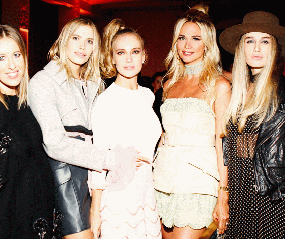 Презентация Ulyana Sergeenko Demi-Couture осень-зима 2016/2017: были все!