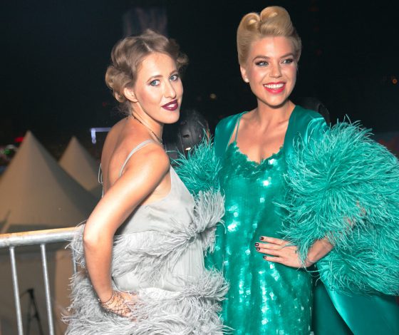 Открытие  конкурса «Новая волна-2016»: беременная Собчак, конфуз Киркорова и праздничный торт