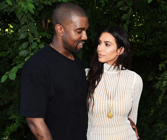 Показ Yeezy Season 4 Канье Уэста: Ким аплодирует стоя, а Кайли обнимается с Тайга