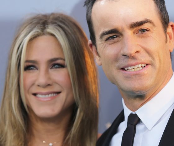 Как Дженнифер Энистон удается сохранить брак с Джастином Теру?