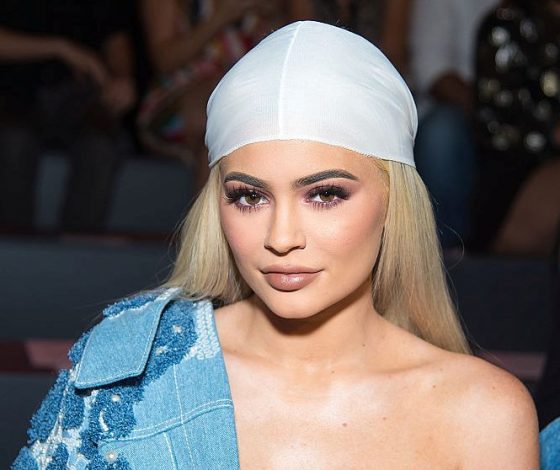 Кайли Дженнер снова перекрасилась. В какой цвет на этот раз?