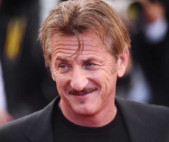 Новая возлюбленная Шонна Пенна младше его на 32 года! Кто она?