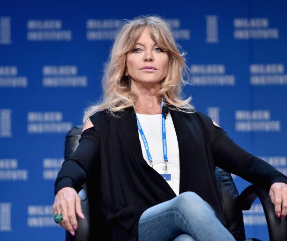 Как сейчас выглядит Голди Хоун? Спойлер: шикарно