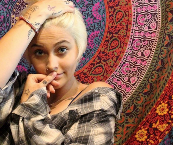 Как Пэрис Джексон заботится о своей матери, которая больна раком?