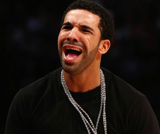 Угадай, кто утешает печального и одинокого Дрейка!