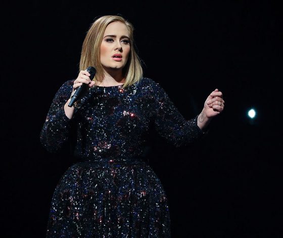 Возлюбленный сделал Адель очень романтичный подарок! Какой?