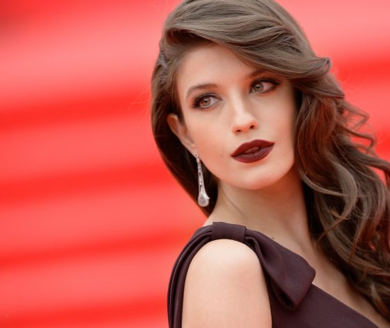 Худяков снимает Аню Чиповскую и Юлию Снигирь в своем фильме. Что это будет?