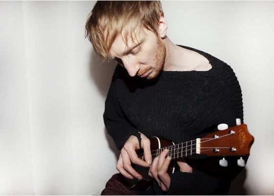 Солист группы «Братья Гримм» опроверг слухи о смене пола!