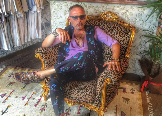 На них нужно подписаться: двойник танцующего миллионера