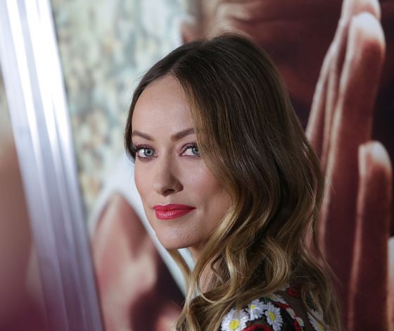 Оливия Уайлд поделилась трогательным снимком новорожденной дочери